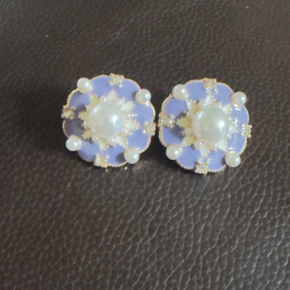Lavender Enamel Faux Pearl Flower Stud Earrings Gold Tone Rhinestone Accents